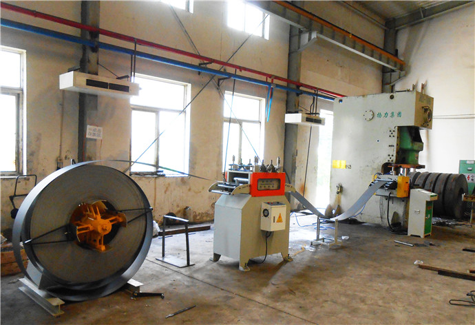 口罩鼻梁條設備，自動材料架