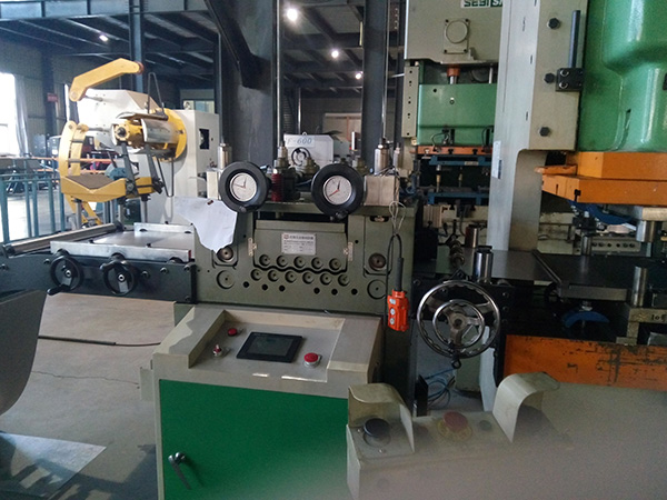 客戶調(diào)機(jī)現(xiàn)場