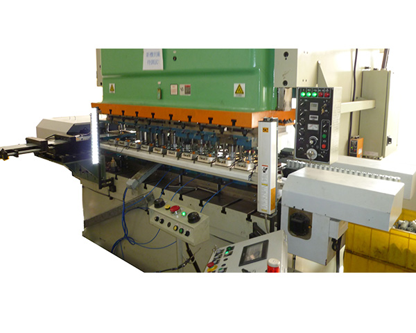 機(jī)械手選擇電機(jī)時要注意什么?