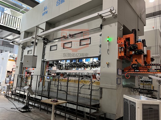 沖壓機械手中的連桿式機械手有哪些使用特點？