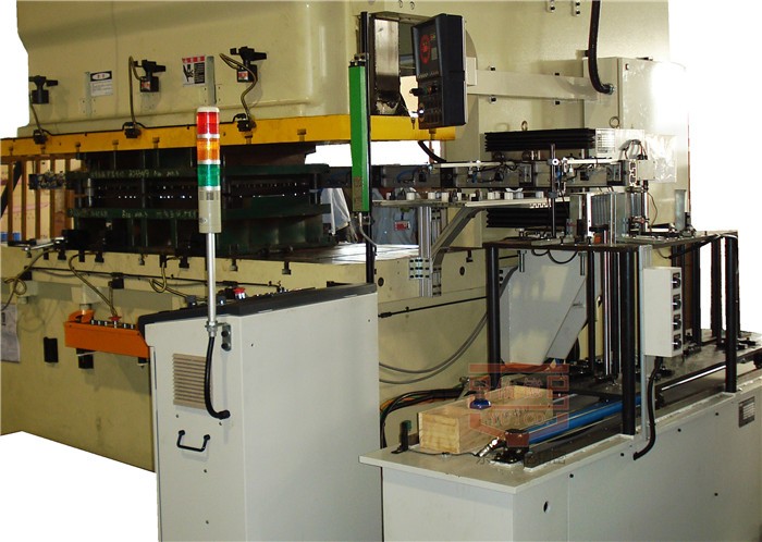 單機多工位機械手有哪些工作原理？